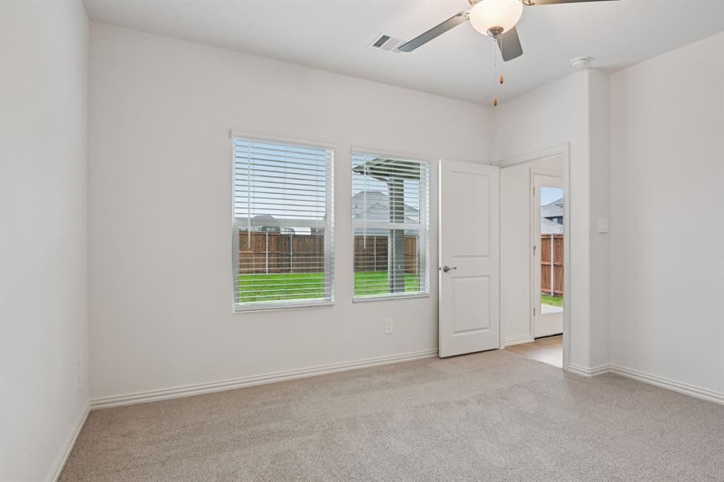 Lakehaven - Residential