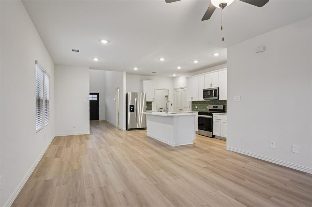 Lakehaven - Residential