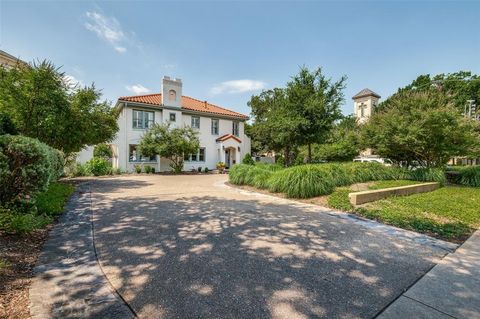 Photo of 4031 University Boulevard, University Park, TX 75205 (MLS # 20971111) Photo of 4031 University Boulevard, University Park, TX 75205 (MLS # 20971111)