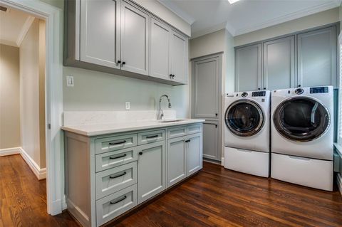 Tiny photo for 4031 University Boulevard, University Park, TX 75205 (MLS # 20971111)