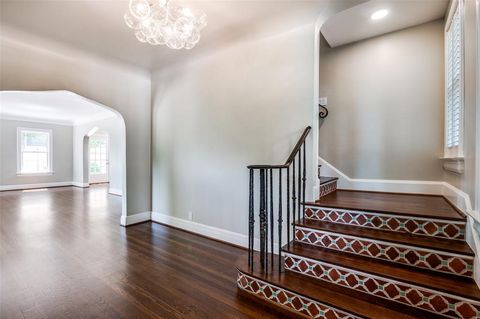 Tiny photo for 4031 University Boulevard, University Park, TX 75205 (MLS # 20971111)