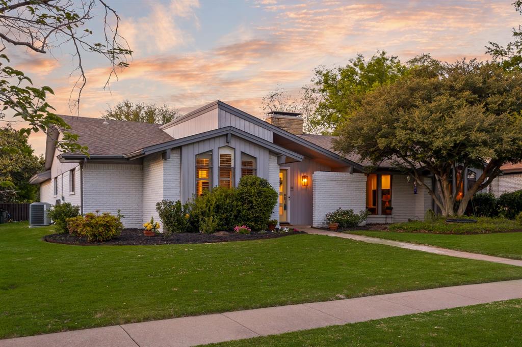 2825 Prairie Creek Drive