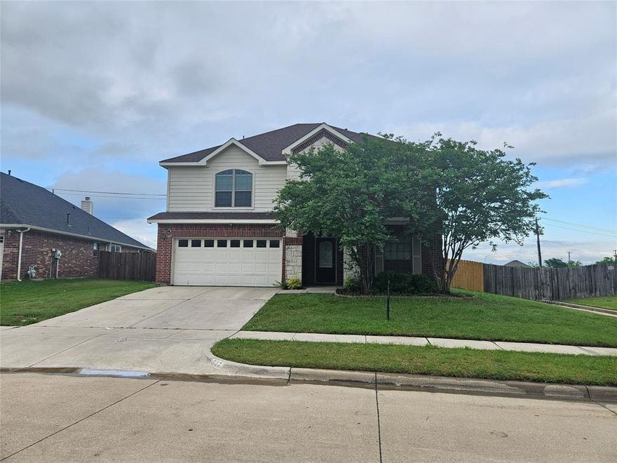 ABSOLUTELY STUNNING LARGE EXECUTIVE HOME. Lovely two story 5 bedroom 3 full bathroom 2 car front entry garage home with Charming covered front patio.  Open floor plan with plenty of space for everyone. The downstairs living area features a stunning stone fireplace which overlooks the large lush green back yard. The cooks delight kitchen includes upgraded 42 inch cabinets, stainless steel appliances (gas stove, microwave, dishwasher), kitchen bar for extra seating and granite counter tops. The oversized downstairs master suite includes a luxurious bath with shower and bathtub combo.  The upstairs includes a Beautiful second primary bedroom with full bath, a large gameroom, another full bath and 3 nice sized guest rooms.
The home features loads of windows for plenty of natural light. The exterior includes a large open patio, huge fenced in yard and storage shed. The community includes a community pool and playground. Close to schools, shopping and restaurants. Mansfield ISD! Hurry! THIS WILL GO FAST!