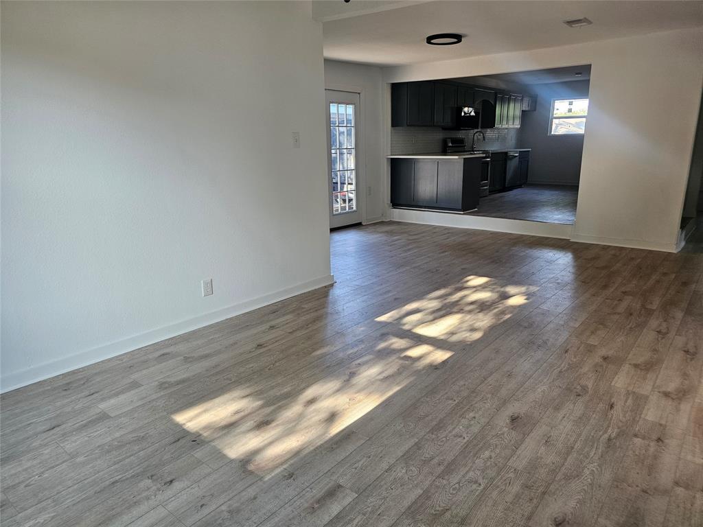 ELMDALE - Residential