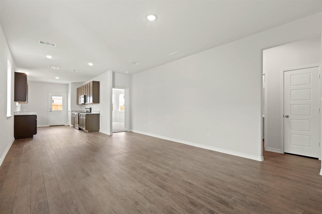 406 Woodhouse Way
