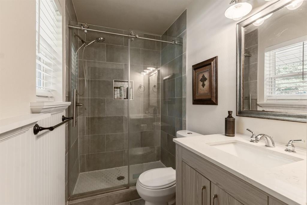 Azle, Texas 76020, United States, 3 Bedrooms Bedrooms, ,2 BathroomsBathrooms,Residential,Pending,200366