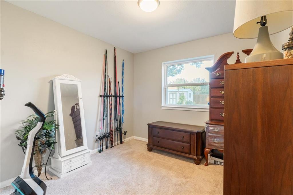 Azle, Texas 76020, United States, 3 Bedrooms Bedrooms, ,2 BathroomsBathrooms,Residential,Pending,200366