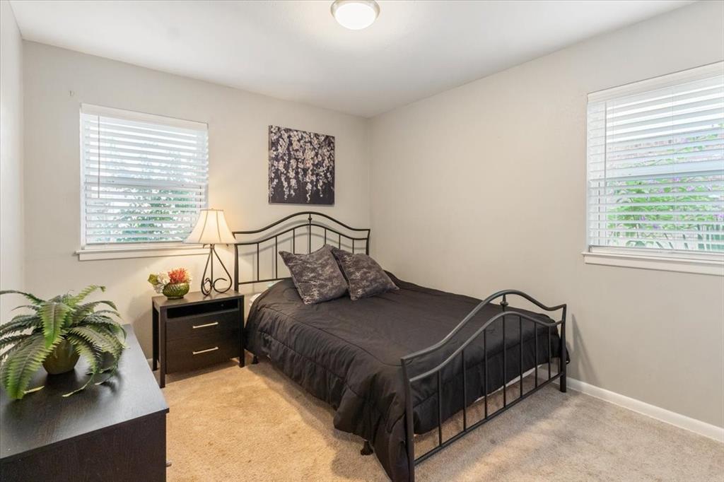 Azle, Texas 76020, United States, 3 Bedrooms Bedrooms, ,2 BathroomsBathrooms,Residential,Pending,200366