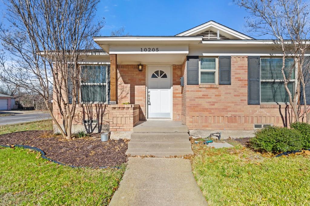 10205 Casa View Drive