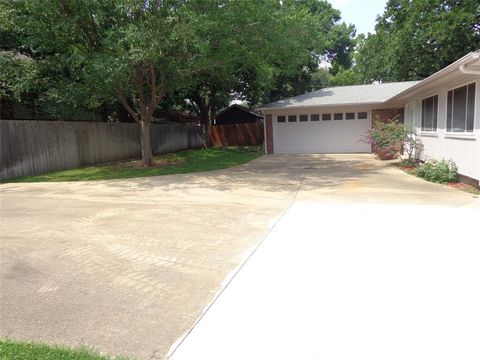 A home in Irving