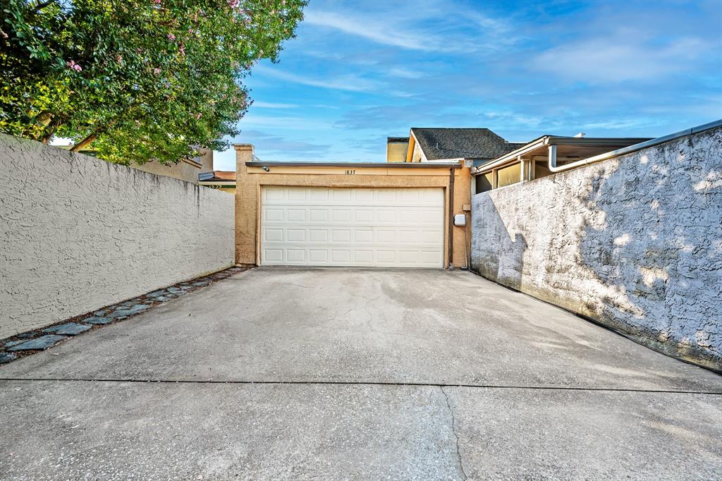 Woodlake Fourplex - Residential