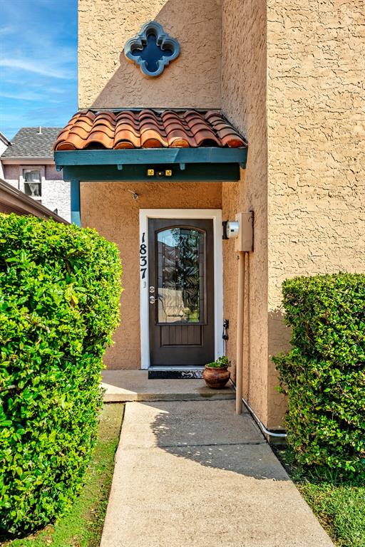 Woodlake Fourplex - Residential