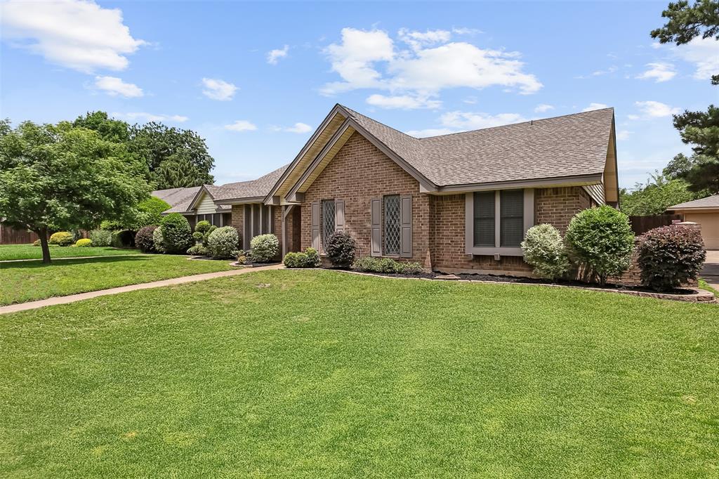 2526 Axminster Drive