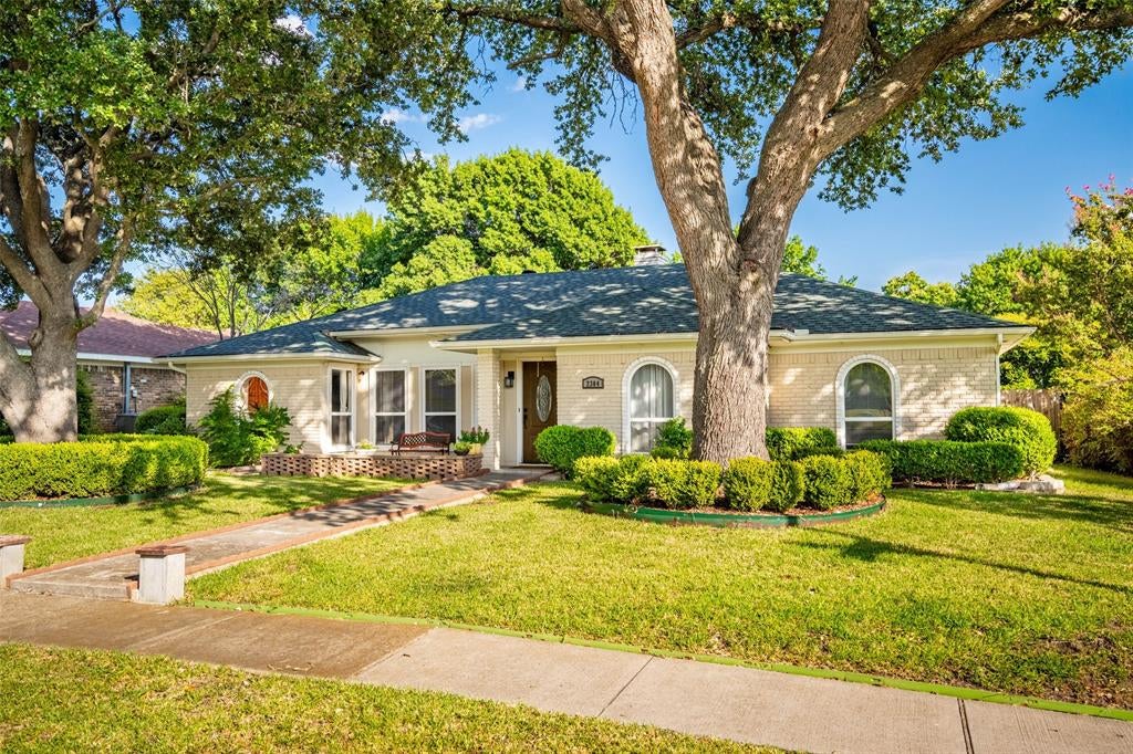 2304 Glen Forest Lane