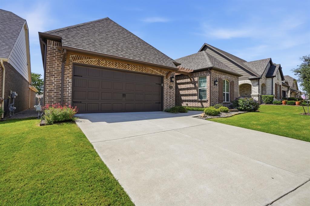 2908 Esplanade Boulevard 2908