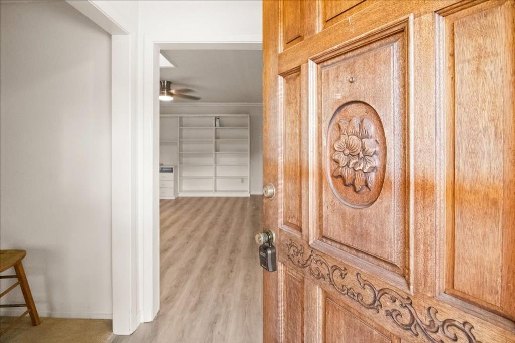 1506 Ridgeview Drive