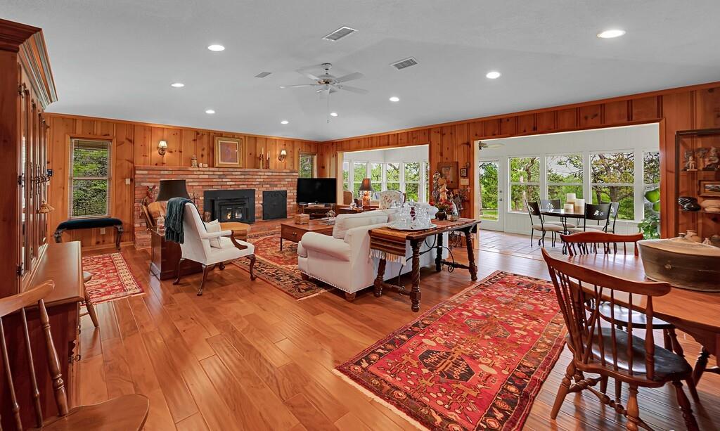 209 County Road 1764