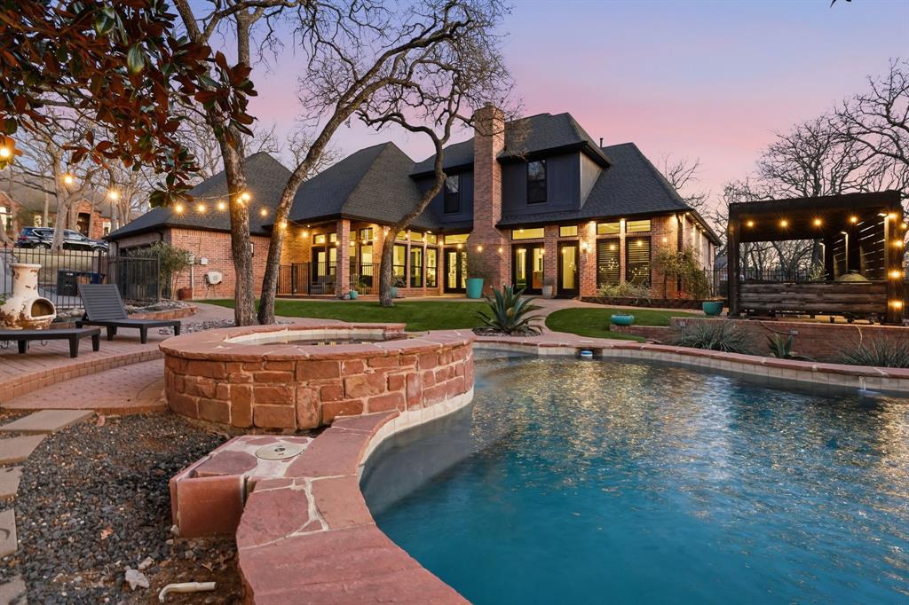 Williamsburg Estates - Residential