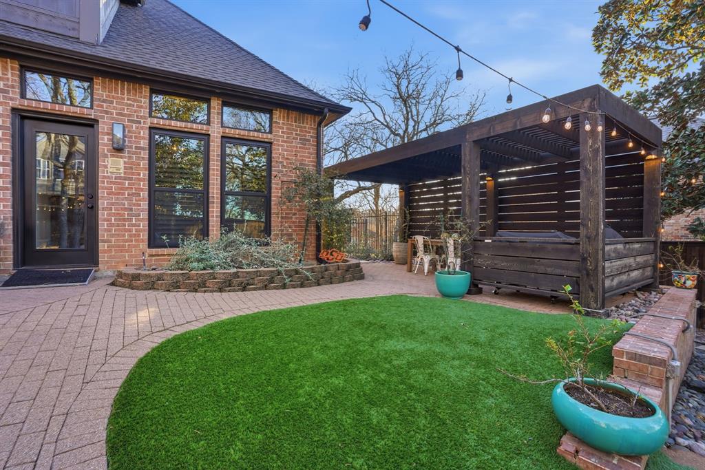 Williamsburg Estates - Residential