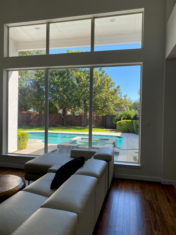 PRESTON SPRING - Residential