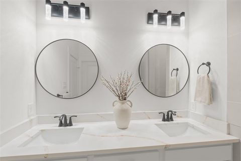 Tiny photo for 408 Matthew Street, Hillsboro, TX 76645 (MLS # 21201265)