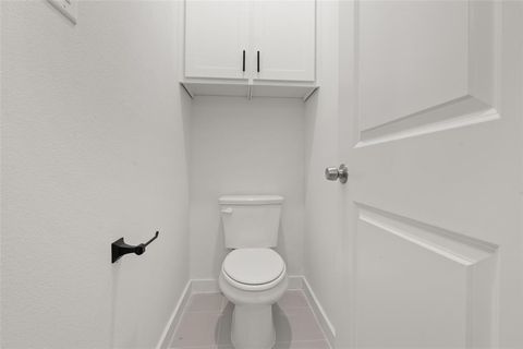 Tiny photo for 408 Matthew Street, Hillsboro, TX 76645 (MLS # 21201265)