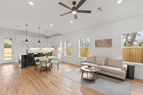 Tiny photo for 408 Matthew Street, Hillsboro, TX 76645 (MLS # 21201265)