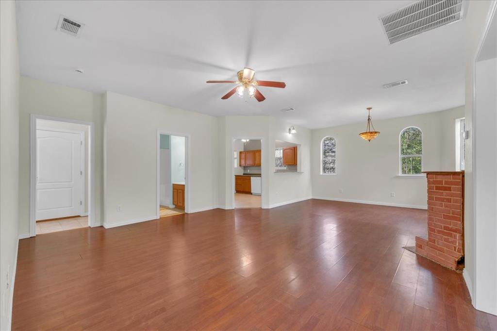 3304 Huron Trail