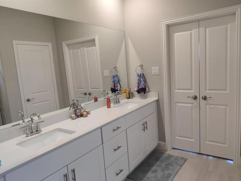 Arrow Brooke Ph 3b - Residential Lease