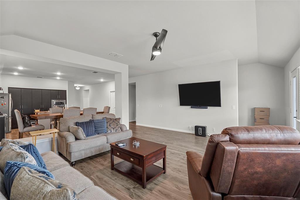 Heartland, Texas 75126, United States, 4 Bedrooms Bedrooms, ,3 BathroomsBathrooms,Residential,Active,22109