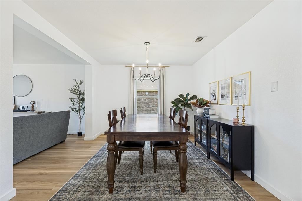 14845 Magnolia Lane