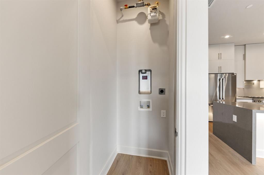 Mansfield R A - Residential