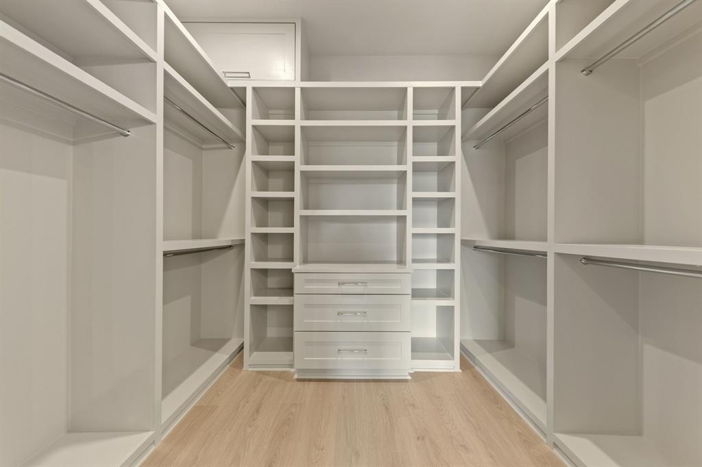 Mansfield R A - Residential