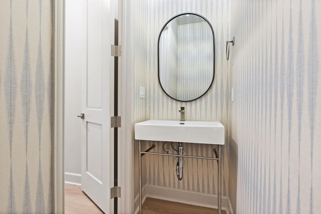 Mansfield R A - Residential