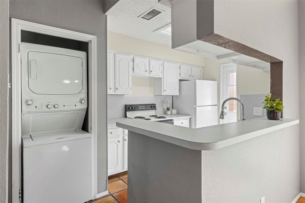 Preston On Lake Condo - Residential