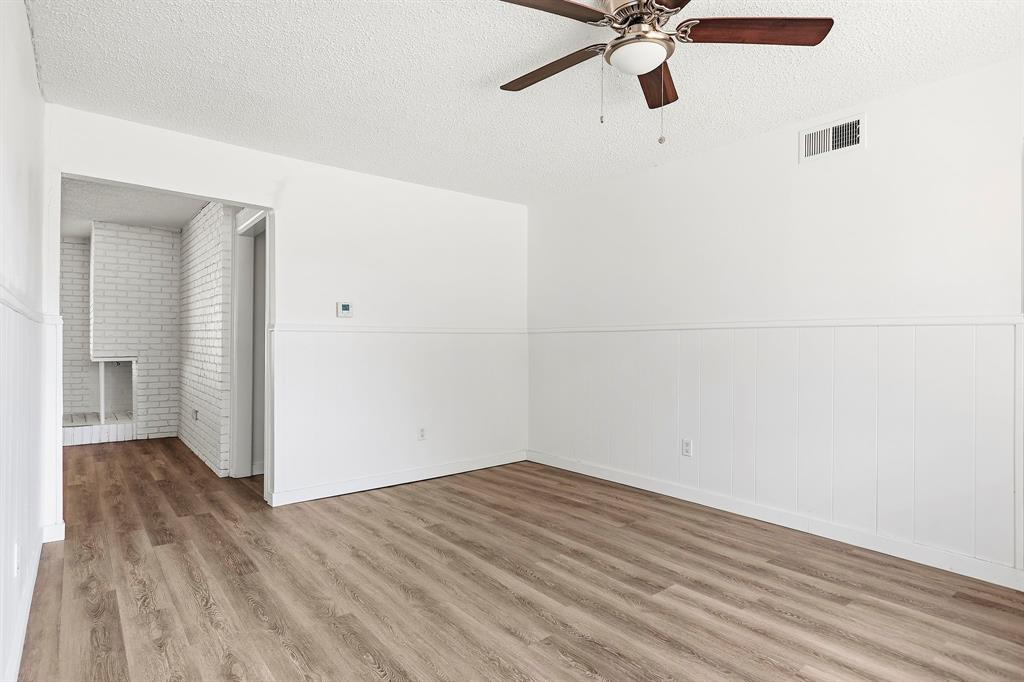 1306 N Floyd Road