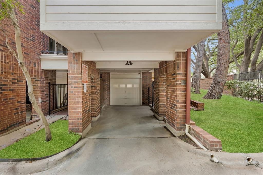 3235 Cole Avenue 700