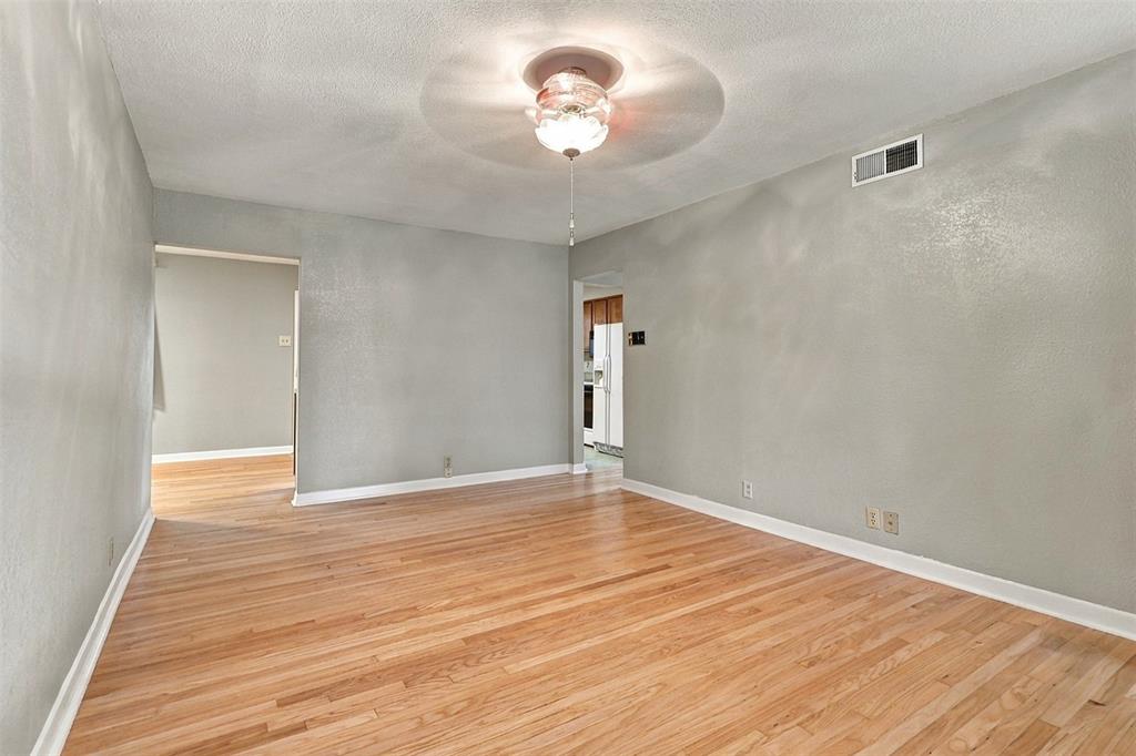 1233 Fair Oaks Drive