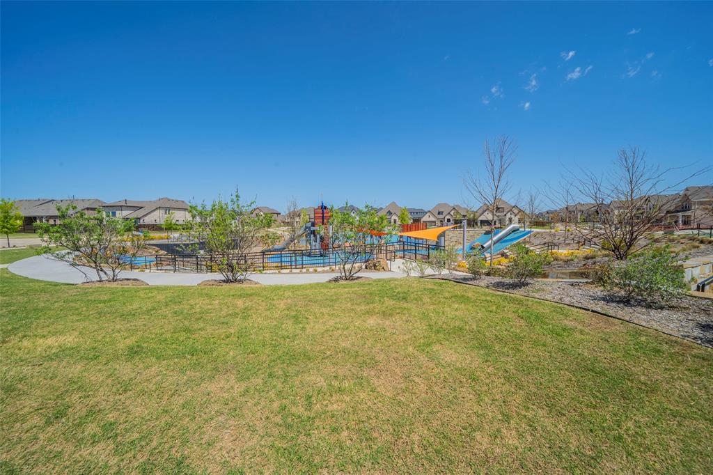 2313 Rosewood Way