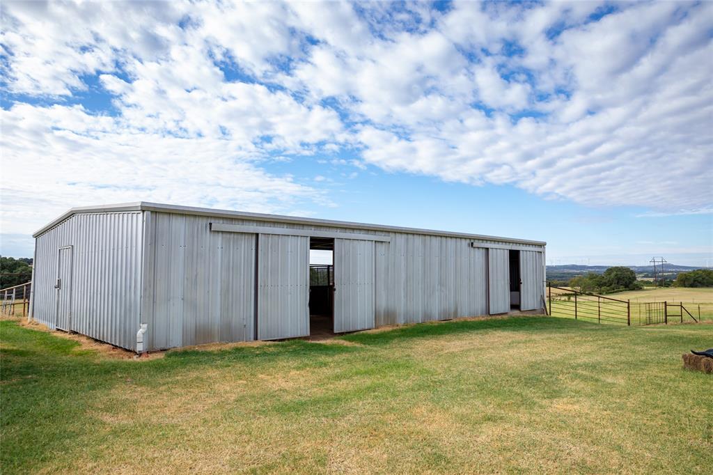 A0396 H T & B R R CO; HOUSE & BARN - Residential