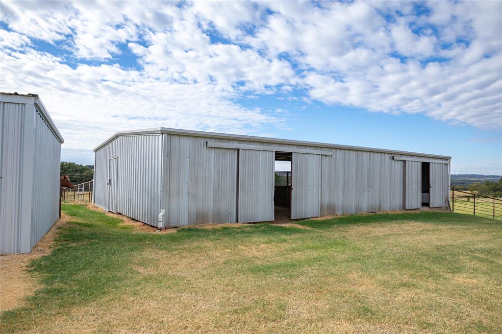 A0396 H T & B R R CO; HOUSE & BARN - Residential