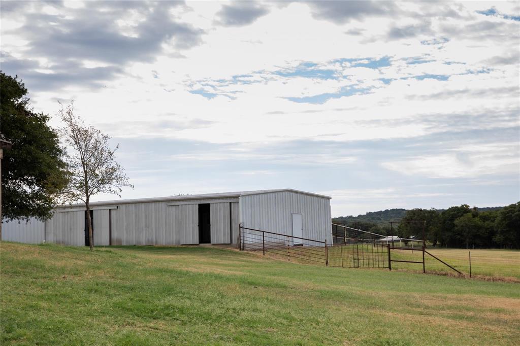 A0396 H T & B R R CO; HOUSE & BARN - Residential