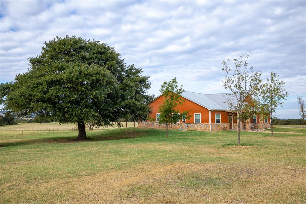 A0396 H T & B R R CO; HOUSE & BARN - Residential