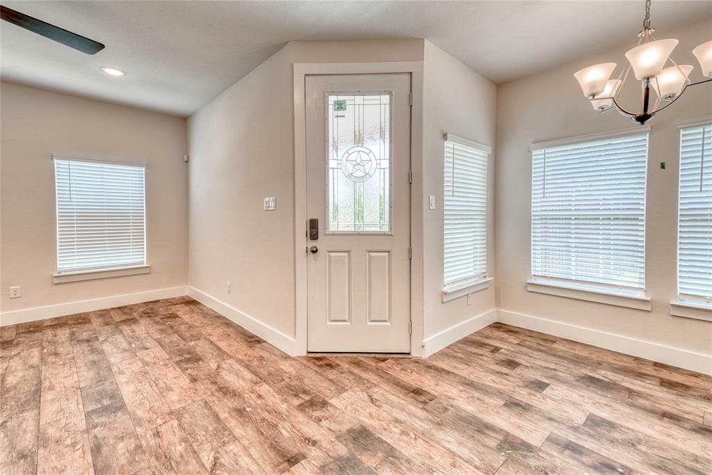 1406 Apricot Lane