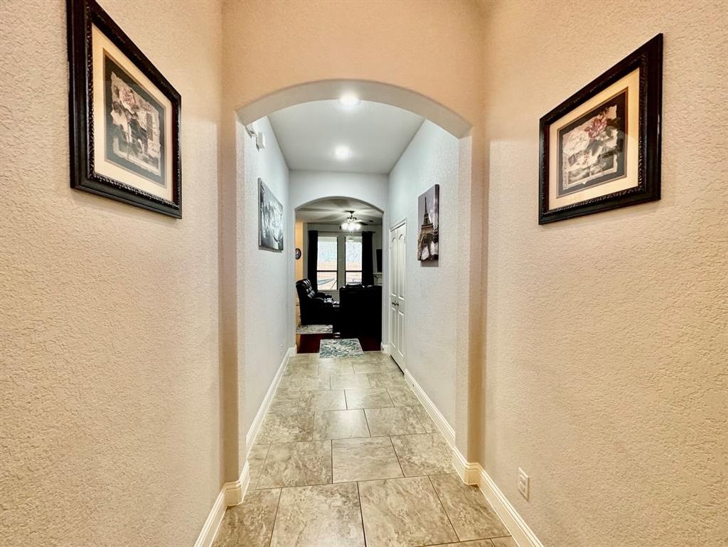 Photo of 5200 Cross Plains Court, Fort Worth, TX 76126 (MLS # 21157624)