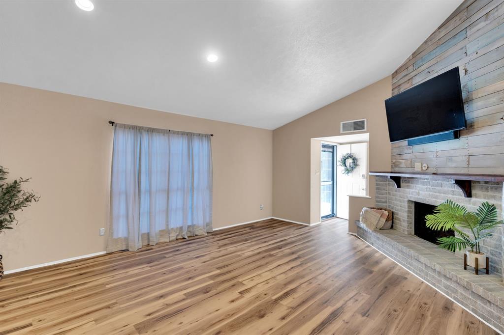 3917 Mulberry Lane
