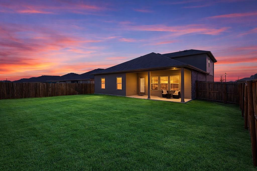 Magnolia Ph 8 - Residential