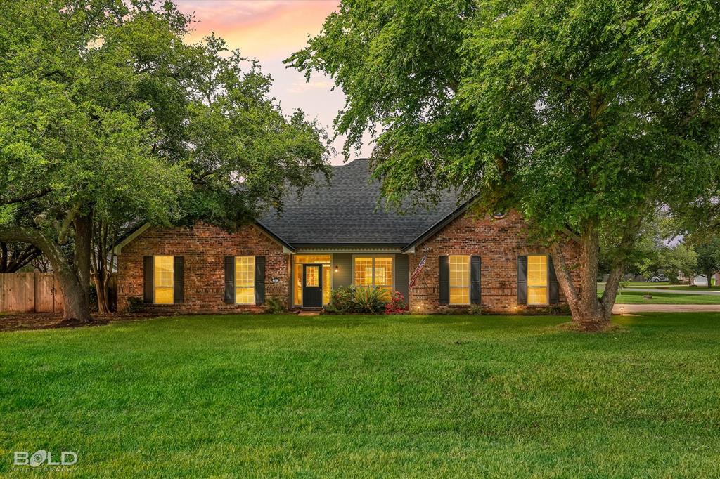 215 Crosscreek Drive