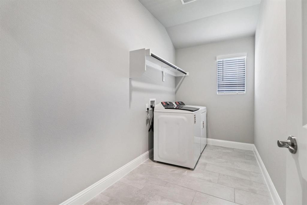 SIMPSON CROSSING - Residential Lease