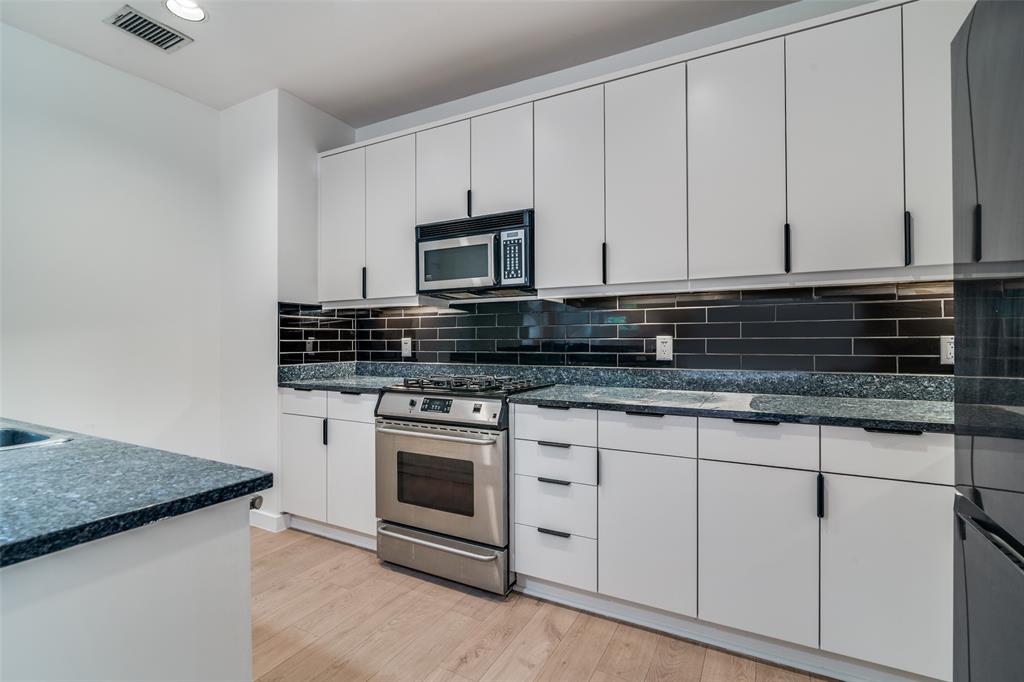 Cambrick Square South Condos - Residential